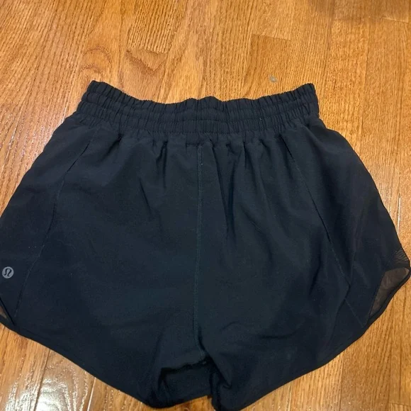 Lululemon Hotty Hots - Picture 2 of 3